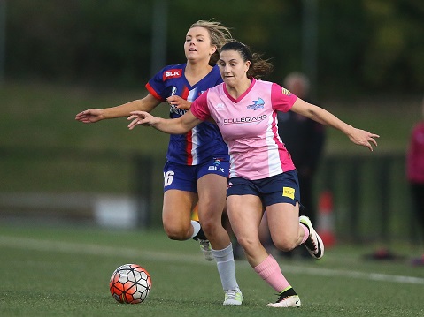 SYDNEY, AUSTRALIA - JUNE 12:  Match action during the Women's 1 National Premier League match between the Manly United FC and Illawarra Stingrays at Cromer Park on June 11, 2016 in Sydney, Australia.  (Photo by Jeremy Ng/FAME Photography for Football NSW)