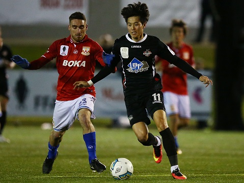 SYDNEY, AUSTRALIA - JULY 27: Danny Seung-Joo Choi of Blacktown in action during the FFA Cup round of 32 match between Blacktown City and Sydney United 58 FC at Lilly's Football Centre on July 27, 2016 in Sydney, Australia.  (Photo by Mark Nolan/Getty Images)