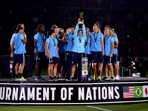 CARSON, CA - AUGUST 03:  Lisa De Vanna #11 of Australia reacts as she hold up the trophy after victory in the 2017 Tournament Of Nations at StubHub Center on August 3, 2017 in Carson, California.  (Photo by Harry How/Getty Images)