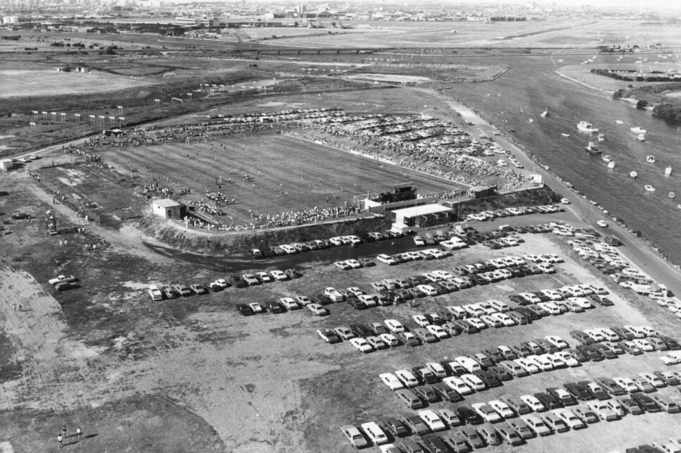 Opening-Day-St-George-Stadium-1978