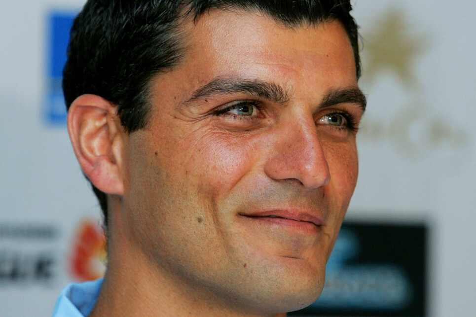 SYDNEY, AUSTRALIA - MARCH 03:  John Aloisi smiles at a press conference annoucing he has signed with Sydney FC at the Sydney Football Stadium on March 3, 2008 in Sydney, Australia.  (Photo by Ezra Shaw/Getty Images)