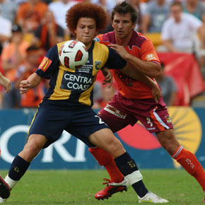 BRISBANE, AUSTRALIA - MARCH 13:  Daniel McBreen of the Mariners controls the ball while under pressure during the A-League Grand Final match between the Brisbane Roar and the Central Coast Mariners at Suncorp Stadium on March 13, 2011 in Brisbane, Australia.  (Photo by Jonathan Wood/Getty Images) *** Local Caption *** Daniel McBreen
