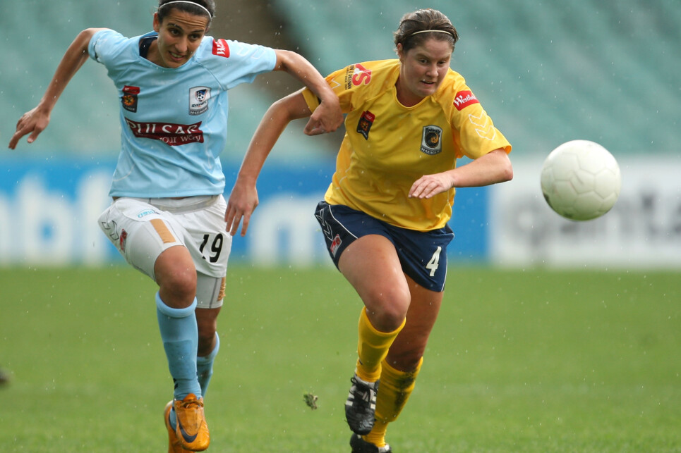 SYDNEY, AUSTRALIA - OCTOBER 05:  Leena Khamis of Sydney FC and Rachael Doyle of the Mariners compete for the ball during the round one W-League match between Sydney FC and the Central Coast Mariners at Sydney Football Stadium on October 5, 2009 in Sydney, Australia.  (Photo by Mark Kolbe/Getty Images)