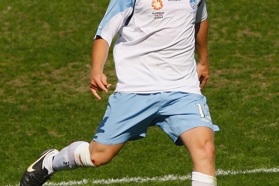 GOSFORD, AUSTRALIA - DECEMBER 13:  Sam Munro of Sydney FC kicks the ball during the round 12 National Youth League match between the Central Coast Mariners and Sydney FC at Bluetongue Stadium on December 13, 2008 in Gosford, Australia.  (Photo by Cameron Spencer/Getty Images)