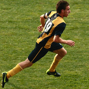 National Youth League Rd 7 - Jets v Mariners NEWCASTLE, AUSTRALIA - OCTOBER 23: Panagiotis Nikas of the Mariners runs with the ball during the round seven National Youth League match between the Newcastle Jets and the Central Coast Mariners at EnergyAustralia Stadium on October 23, 2009 in Newcastle, Australia. (Photo by Corey Davis/Getty Images) *** Local Caption *** Panagiotis Nikas